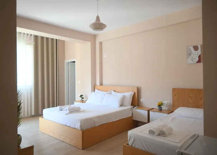 Saranda Apartments 3*