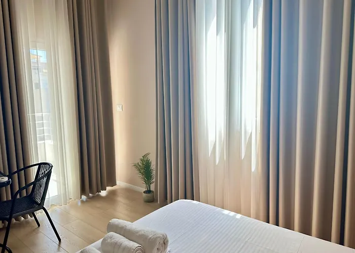 Saranda Apartments בית הארחה סרנדה