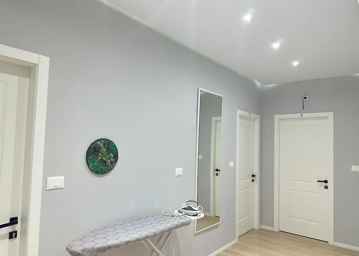 Saranda Apartments 3*