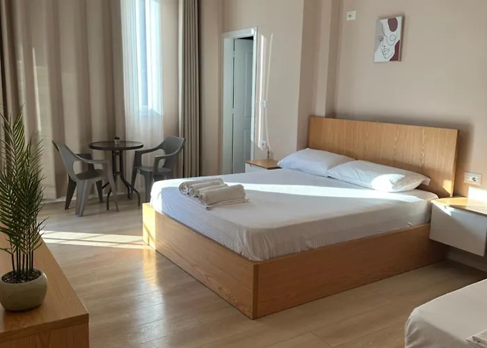 Saranda Apartments בית הארחה 3*