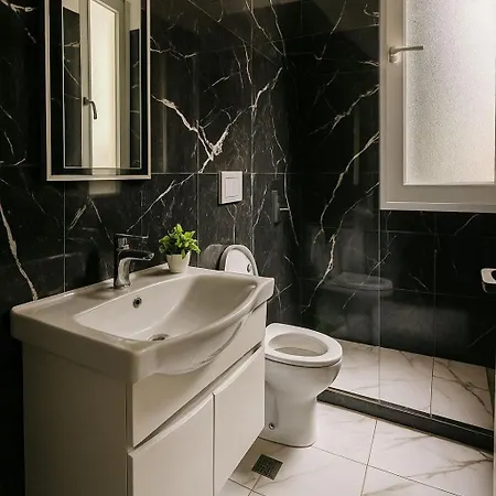 Saranda Apartments Pensjonat