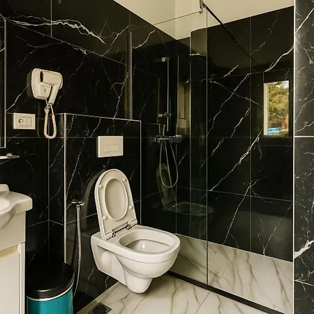 Pensjonat Saranda Apartments 3*