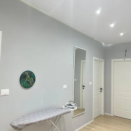 Saranda Apartments 3*